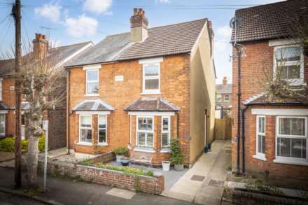 2 Bedroom Semi-Detached, Chichester Road, Tonbridge