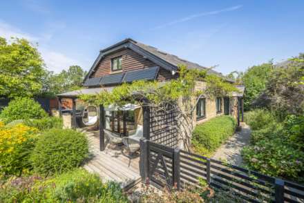 5 Bedroom Detached, Lower Haysden Lane, Tonbridge (near Bidborough and Tunbridge Wells)