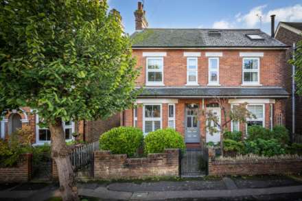 3 Bedroom Semi-Detached, Mabledon Road, Tonbridge