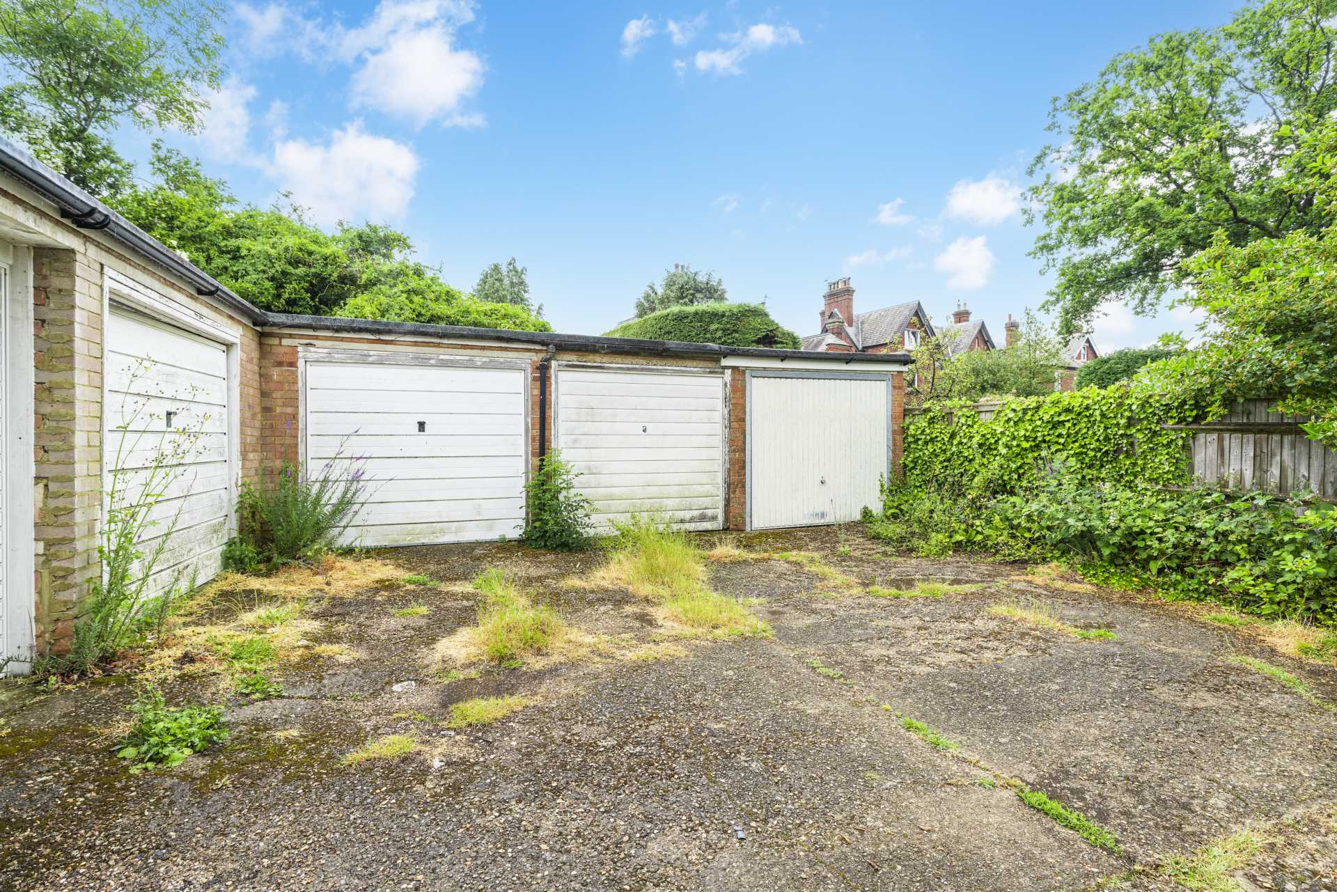 Chilston Close, Tunbridge Wells (with garage & chain free), Image 10