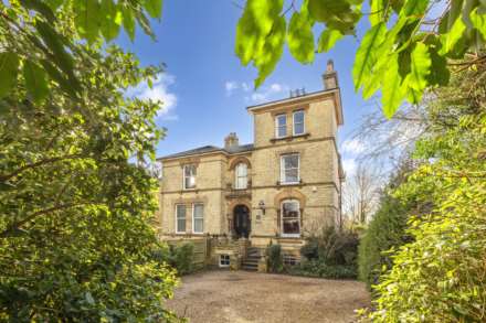 4 Bedroom Semi-Detached, London Road, Southborough, Tunbridge Wells