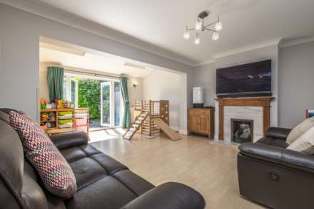 Fernhurst Crescent, Soutborough, Tunbridge Wells, Image 1