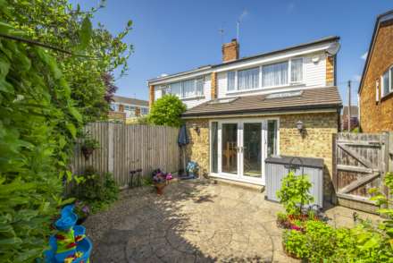 Fernhurst Crescent, Soutborough, Tunbridge Wells, Image 8