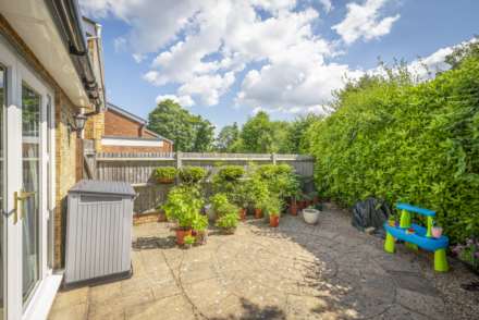 Fernhurst Crescent, Soutborough, Tunbridge Wells, Image 9