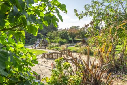 Mountfield Gardens, Tunbridge Wells, Image 10