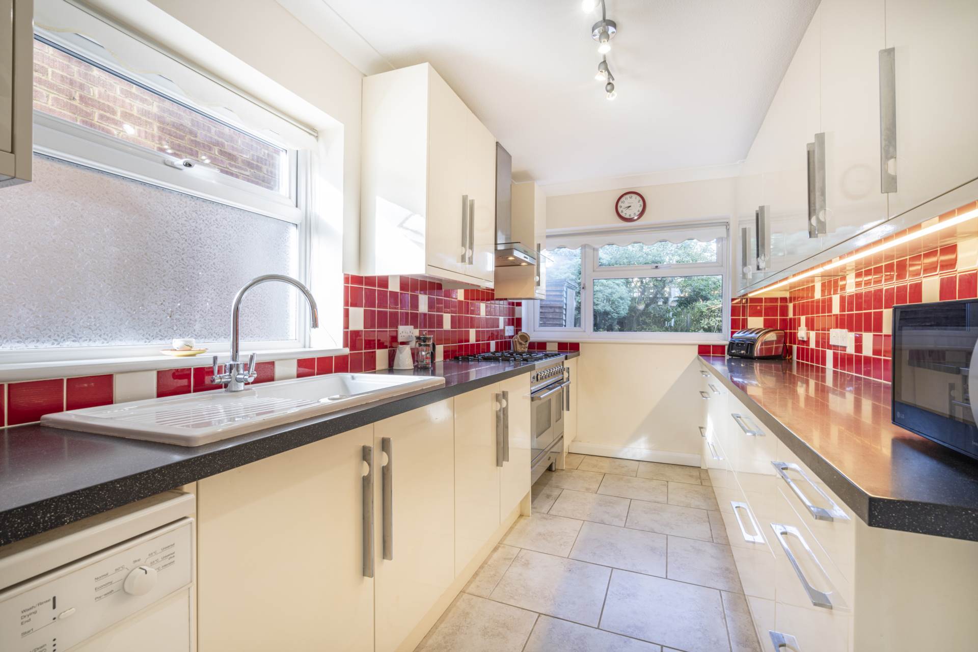 Fernhurst Crescent, Southborough, Tunbridge Wells, Image 2