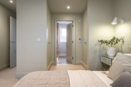 Culverden Square, Tunbridge Wells (town centre location), Image 10