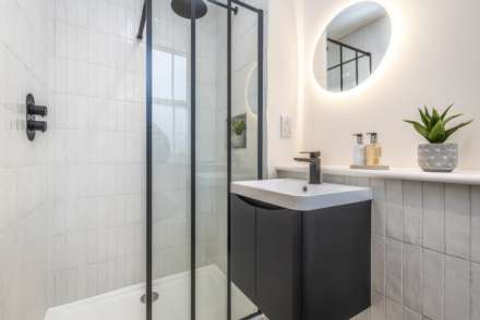 Culverden Square, Tunbridge Wells (town centre location), Image 15