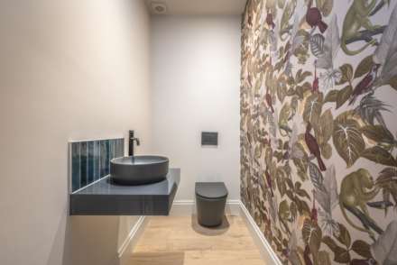 Culverden Square, Tunbridge Wells (town centre location), Image 7