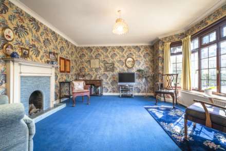 Royal Chase, Tunbridge Wells (central location), Image 3