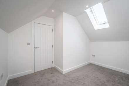 Grosvenor Mews, Tunbridge Wells (central location), Image 10
