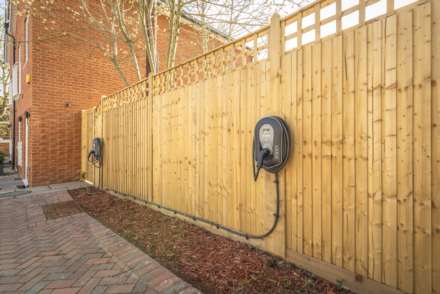 Grosvenor Mews, Tunbridge Wells (central location), Image 17