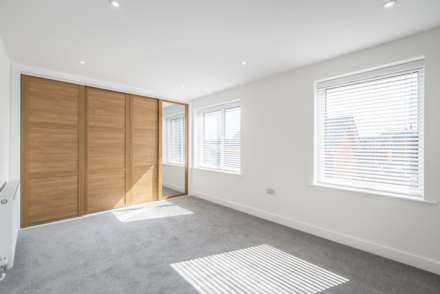 Grosvenor Mews, Tunbridge Wells (central location), Image 5