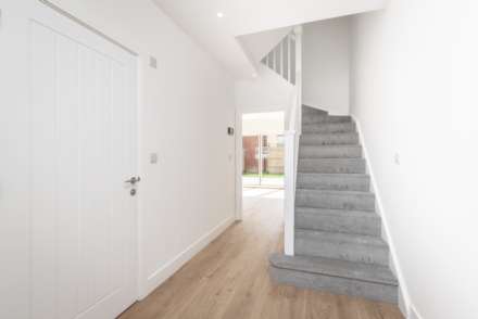 Grosvenor Mews, Tunbridge Wells (central location), Image 8