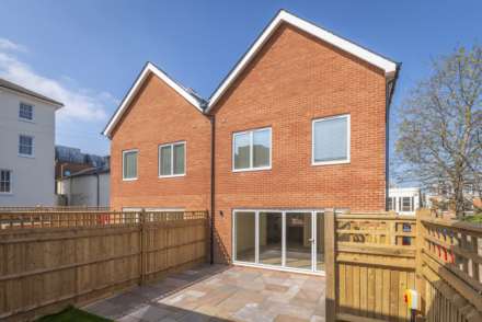 Grosvenor Mews, Tunbridge Wells (central location), Image 16