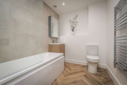 Grosvenor Mews, Tunbridge Wells (central location), Image 8