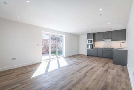 Grosvenor Mews, Tunbridge Wellsn (Central location), Image 1