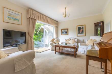 Fernhurst Crescent, Tunbridge Wells, Image 3