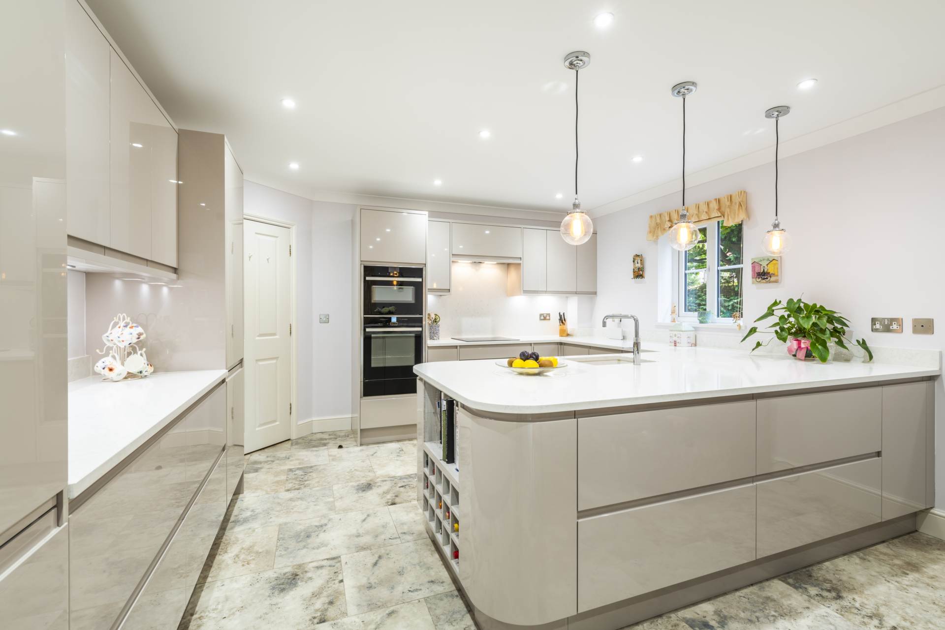Dower House Crescent, Southborough, Tunbridge Wells, Image 3