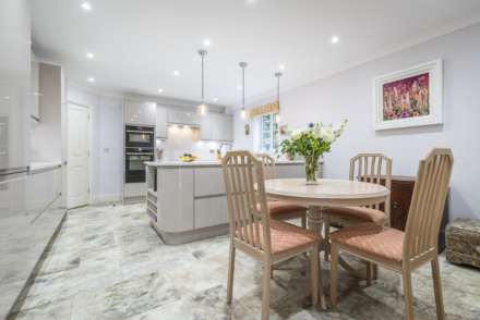 Dower House Crescent, Southborough, Tunbridge Wells, Image 2