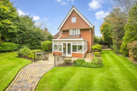 Dower House Crescent, Southborough, Tunbridge Wells, Image 22