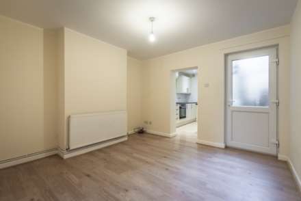 Baltic Road, Tonbridge (no chain), Image 3