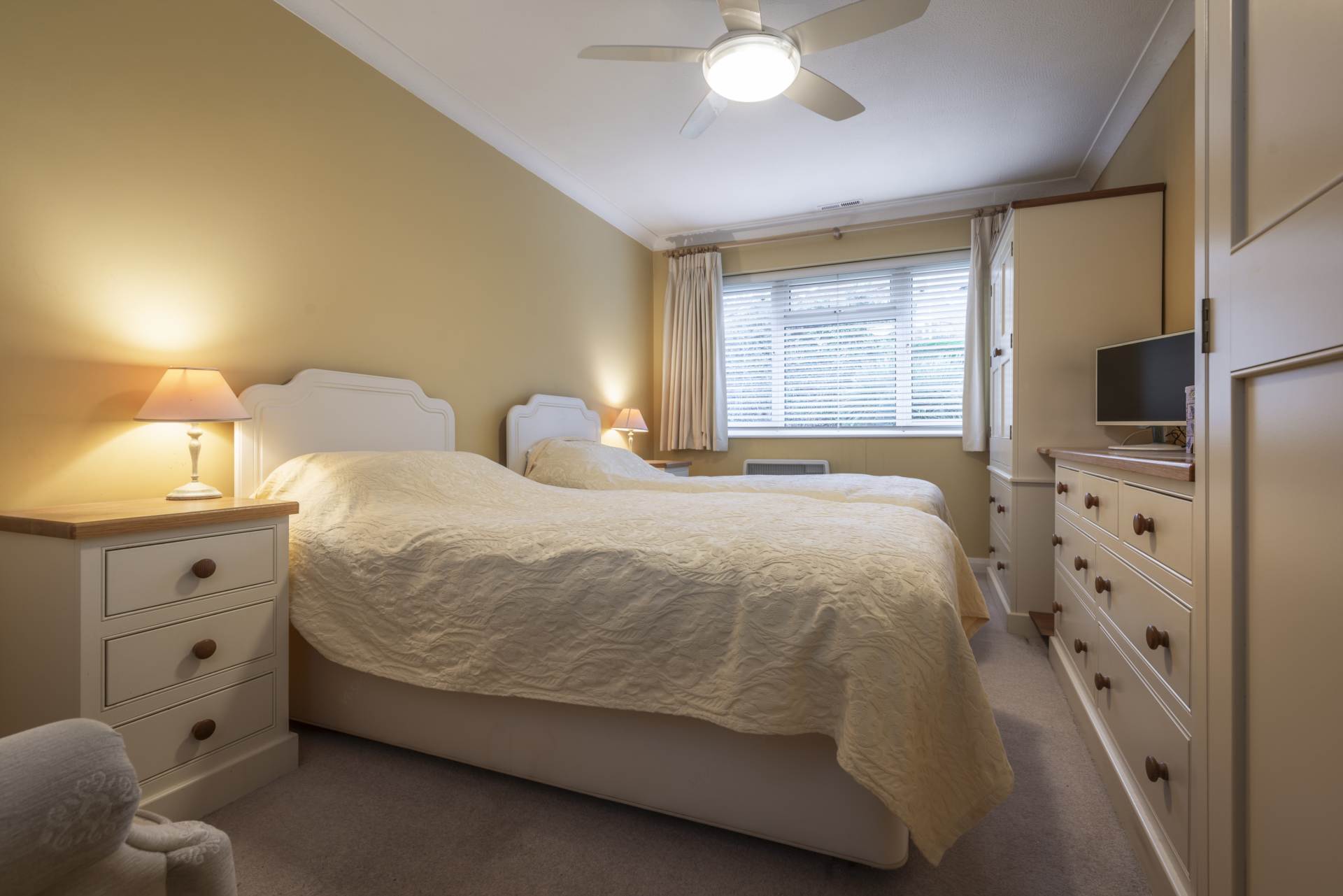 Andrews Close, Tunbridge Wells (no chain), Image 6