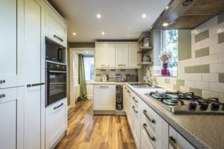 Stratford Street, Tunbridge Wells (large garden), Image 4