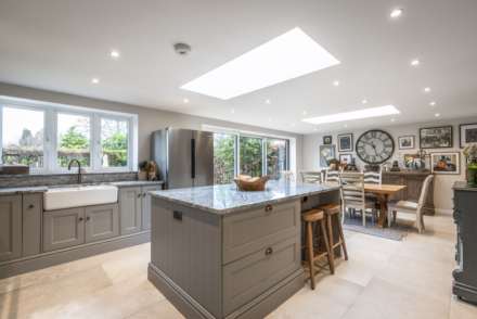 Bounds Oak Way, Southborough, Tunbridge Wells, Image 2