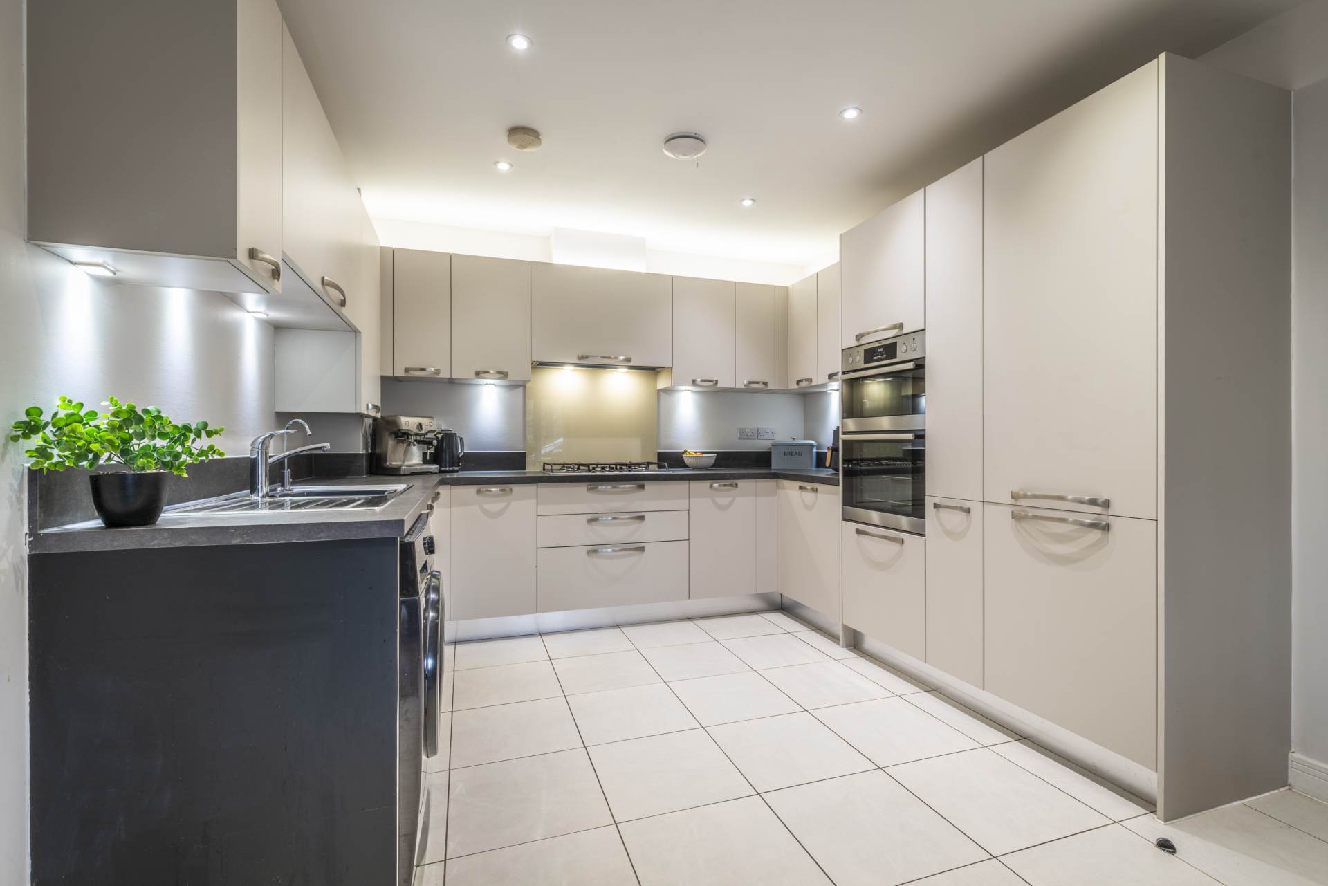 Burton Avenue, Leigh, Tonbridge, Image 2