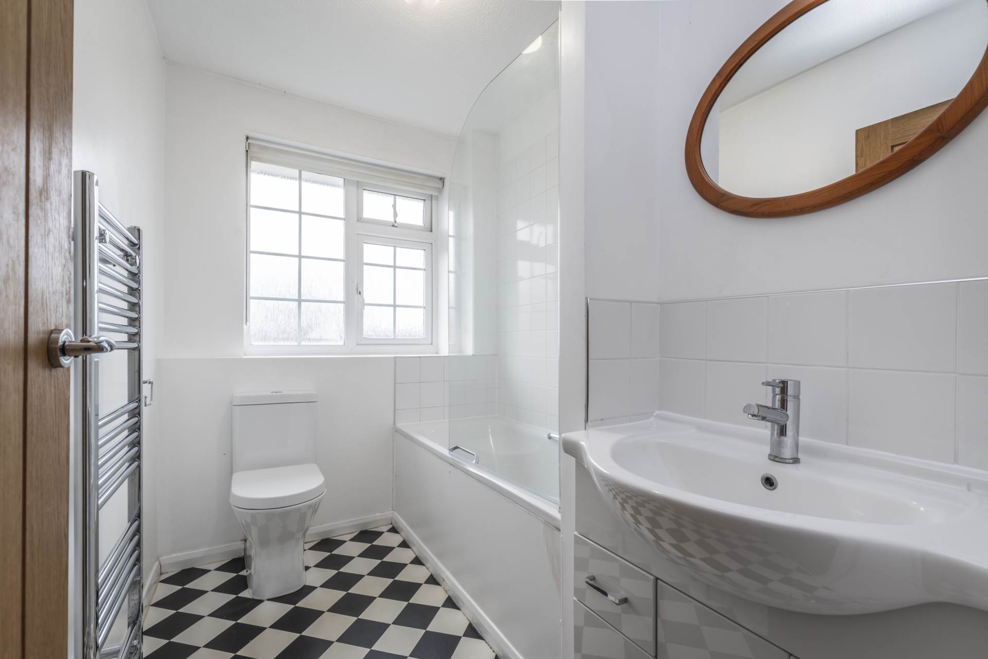 Broadmead, Tunbridge Wells (no chain), Image 9