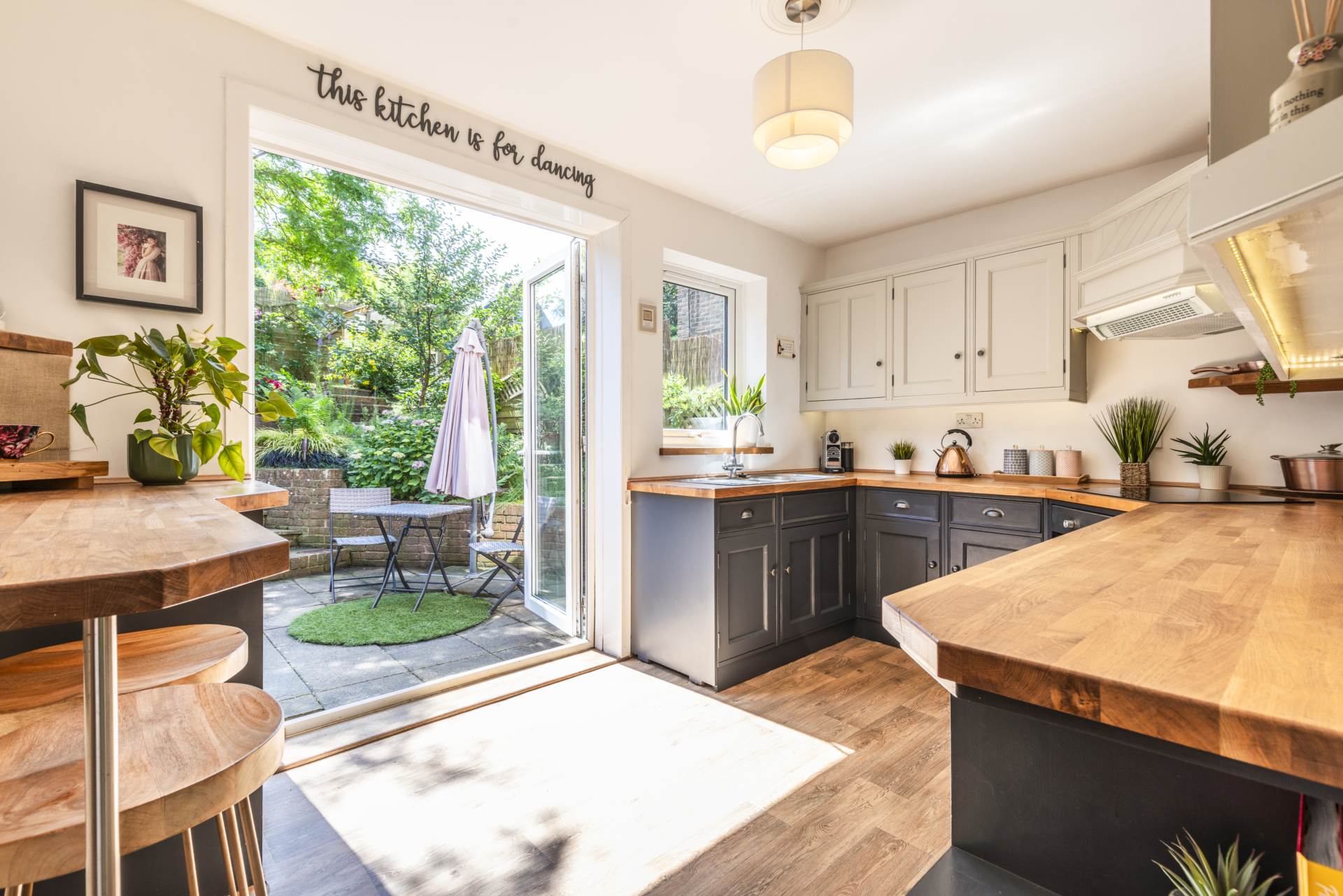 Holden Corner, Southborough, Tunbridge Wells, Image 2