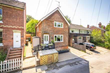 Holden Corner, Southborough, Tunbridge Wells, Image 1