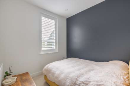 Phoenix Yard, Tunbridge Wells (no chain), Image 9