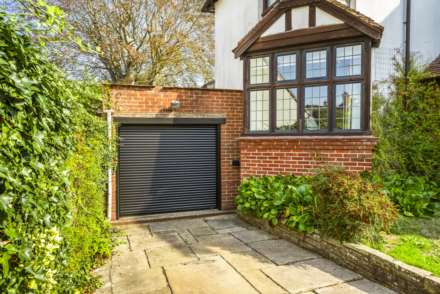 Yew Tree Road, Southborough, Tunbridge Wells (no chain), Image 27