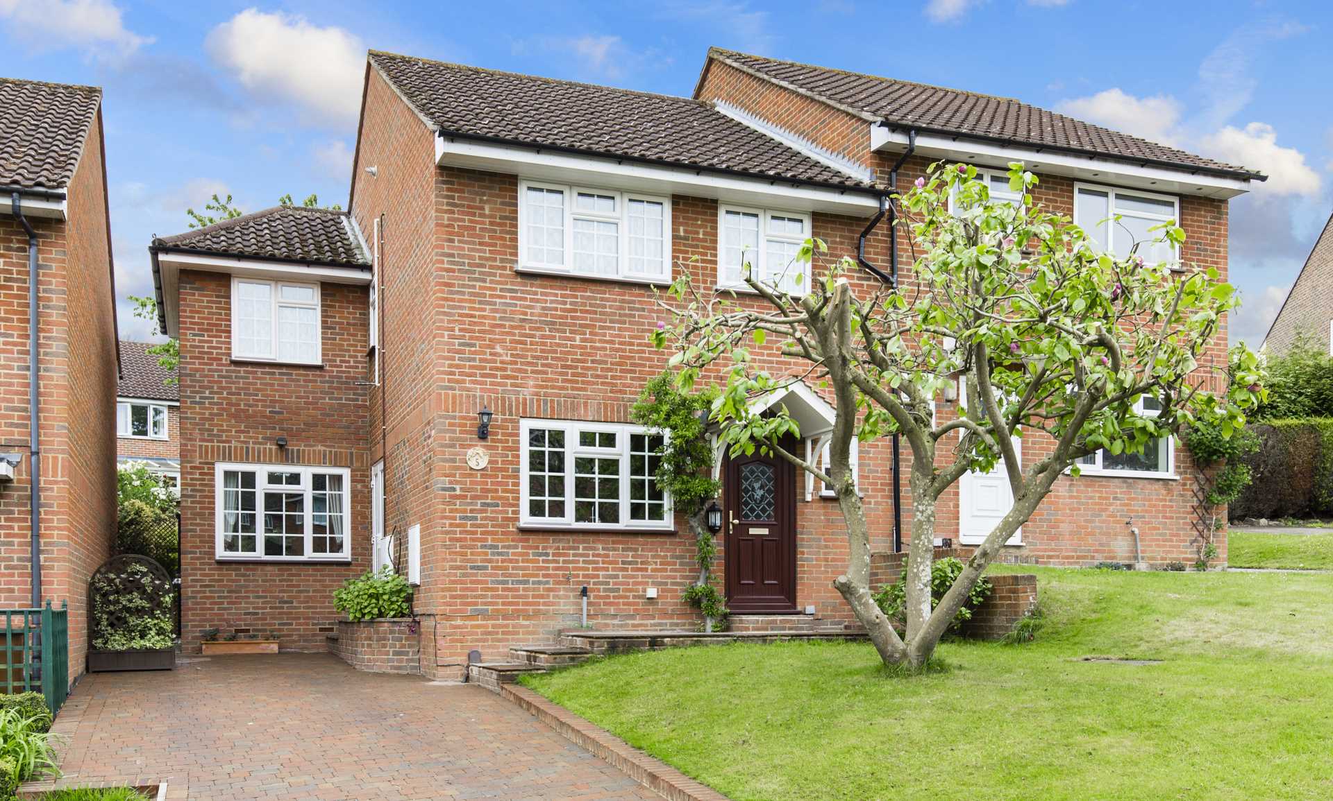 Powdermill Close, Tunbridge Wells (no chain), Image 1