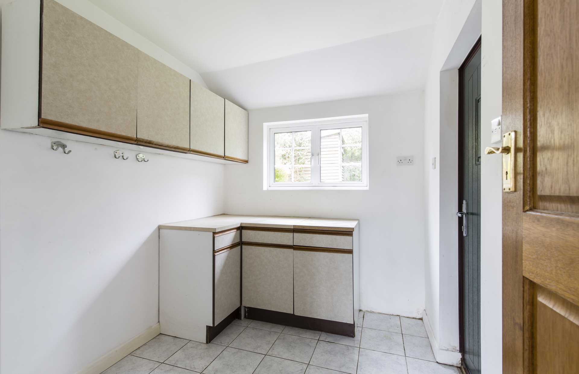 Powdermill Close, Tunbridge Wells (no chain), Image 3