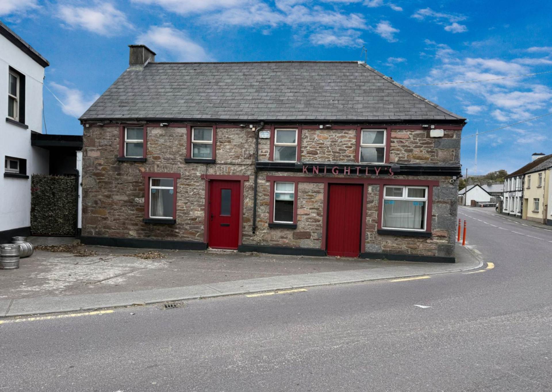 Knightly`s Bar, Castlemaine, V93 E898