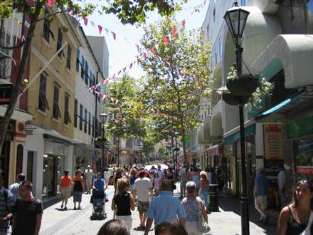 Commercial Property, Main Street, Shop For Rent