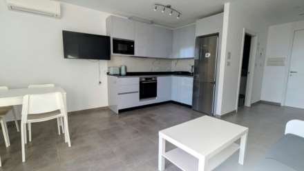 E1, Image 2