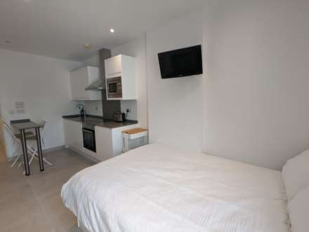 The Residence, Image 4