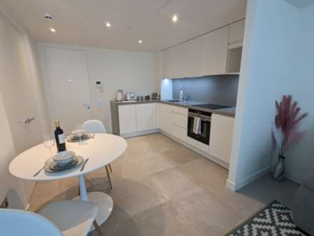 Eurocity Carrara, Image 3