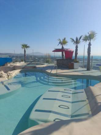 Ocean Spa Plaza, Image 2