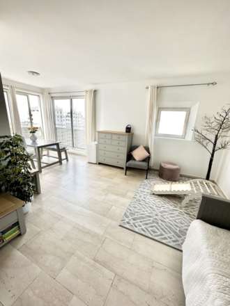 1 Bedroom Apartment, Eurotowers with Separate Storage Cage