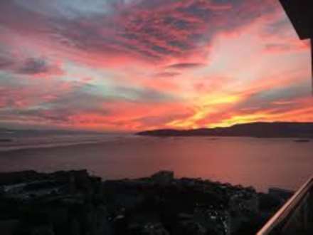 2 Bedroom Apartment, Clifftop House