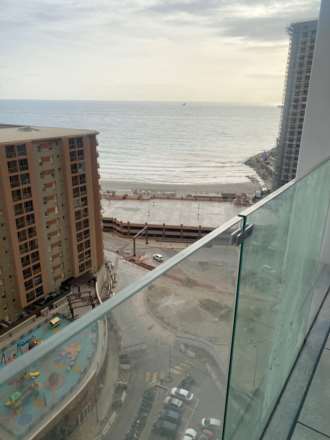 E1, Image 5