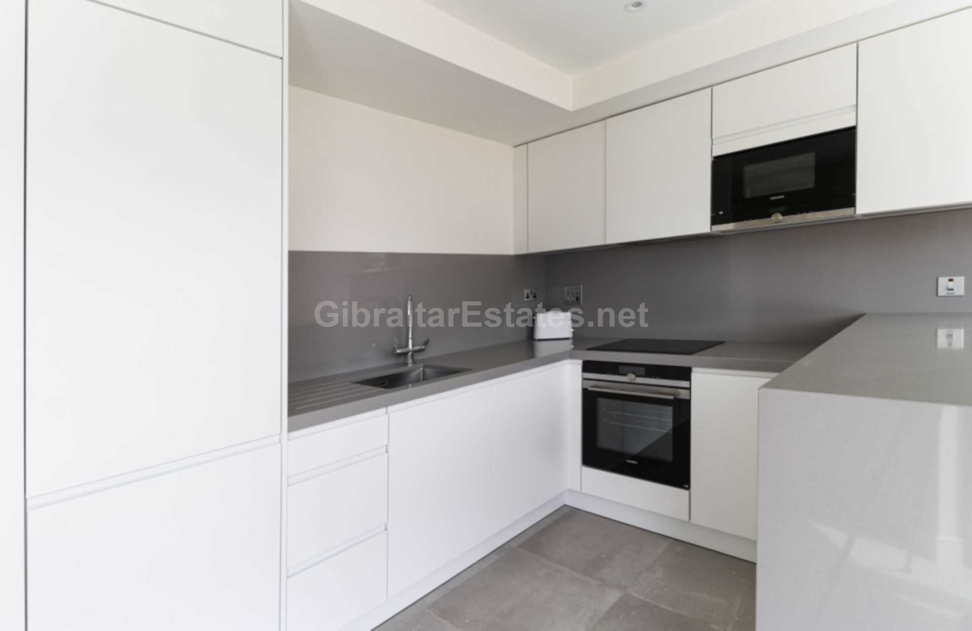Eurocity Carrara, Image 6