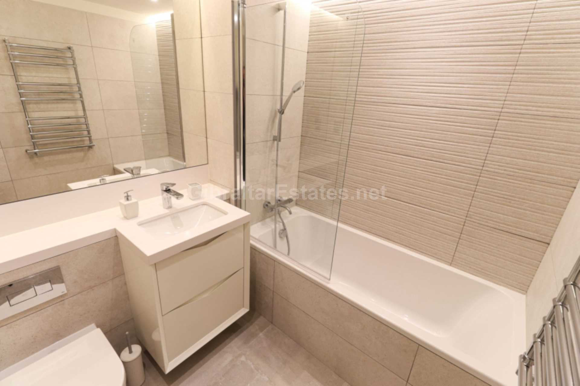 Eurocity Carrara, Image 9