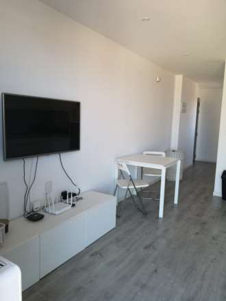 The Hub, Image 10