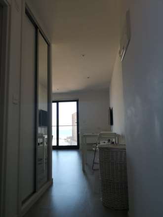 The Hub, Image 8